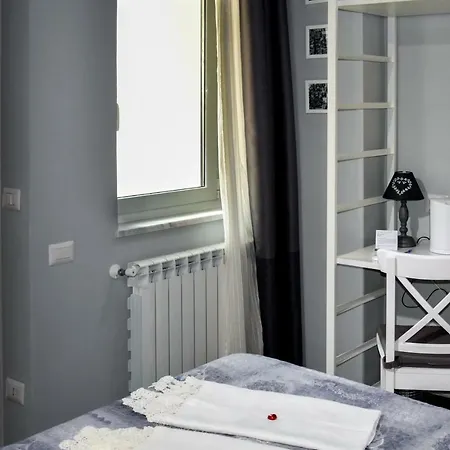 Alis Vanvitelli Apartment